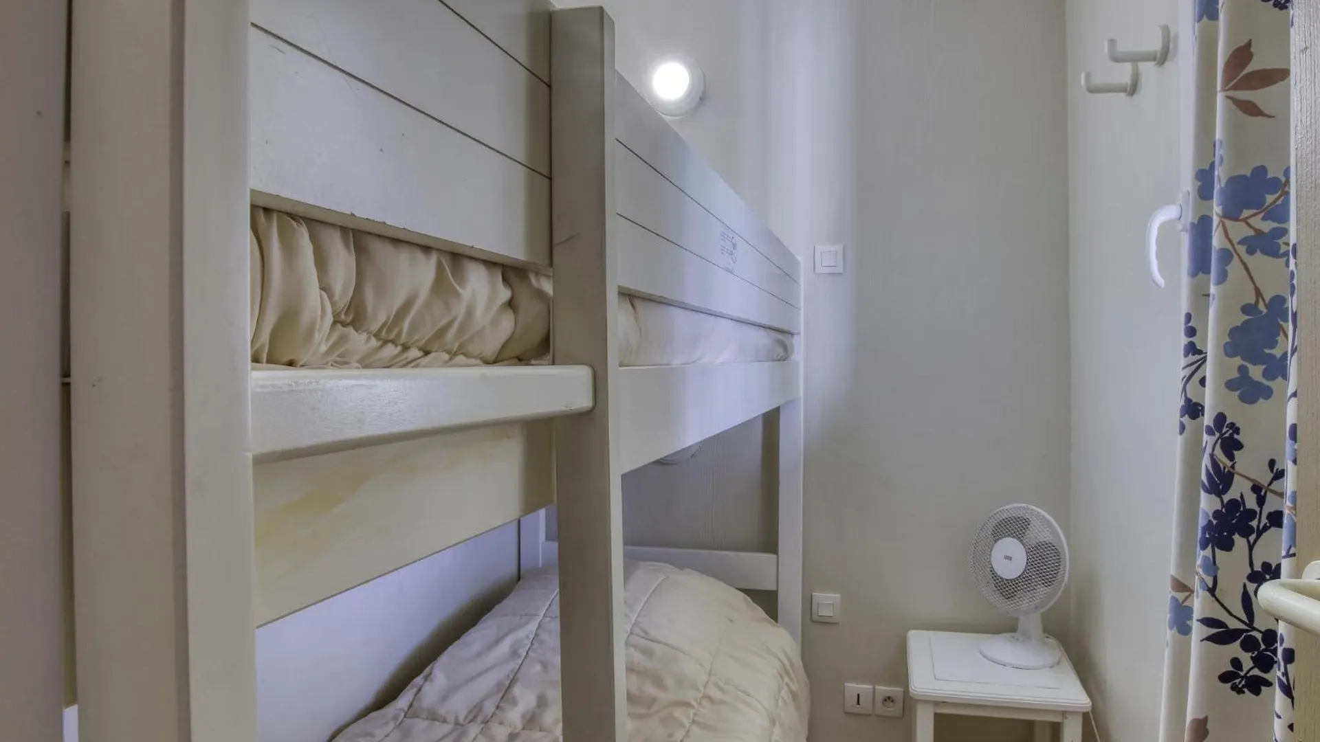 Apartment Les Rivages De Coudouliere-7 By Interhome Six-Fours-les-Plages